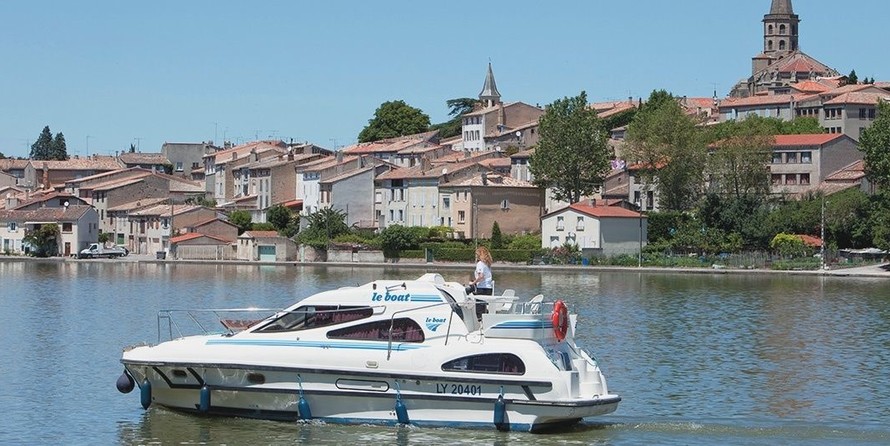 Le Boat Consul