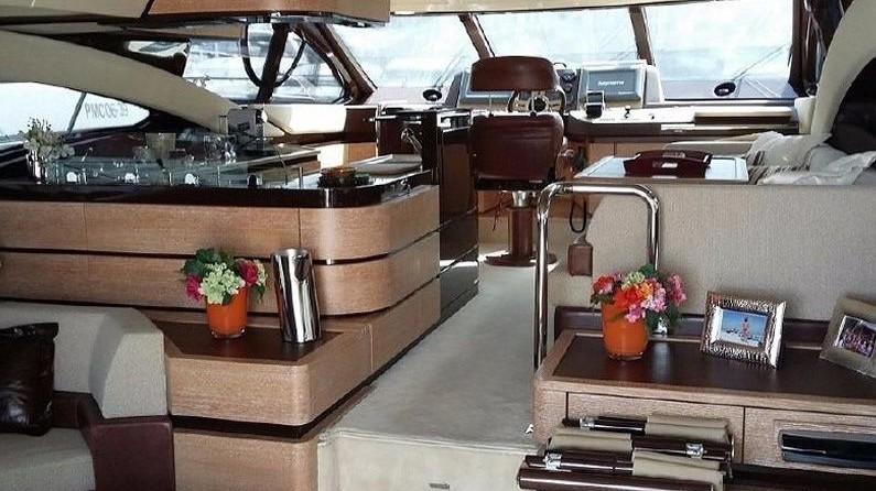 Azimut 58