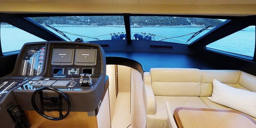 Ferretti 630