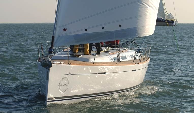 Dufour 425
