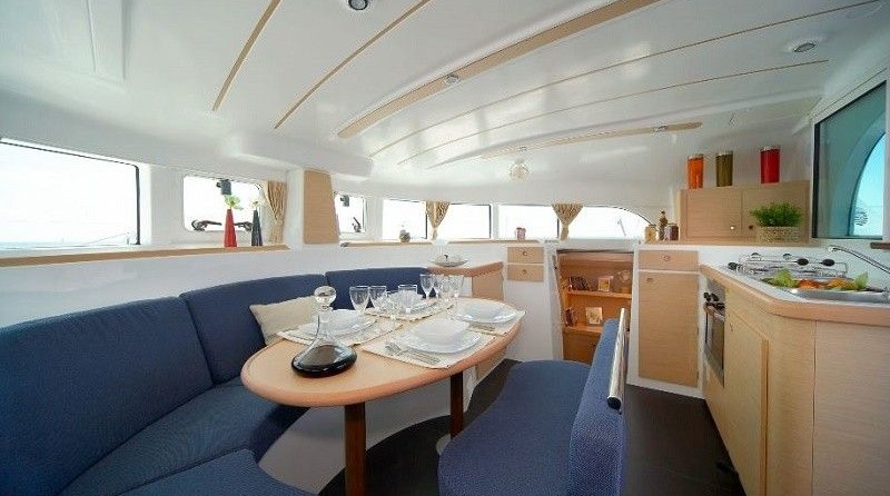 Lagoon 380 S2