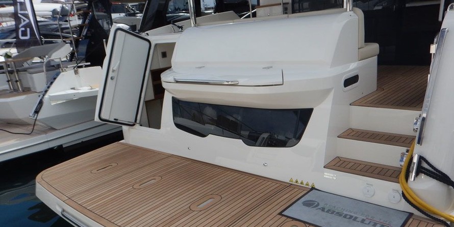 Absolute Navetta 52