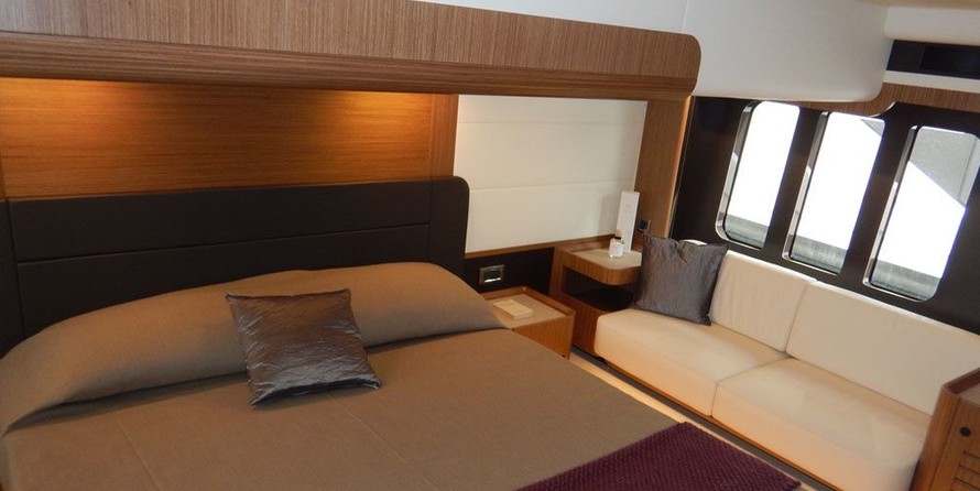Absolute Navetta 52