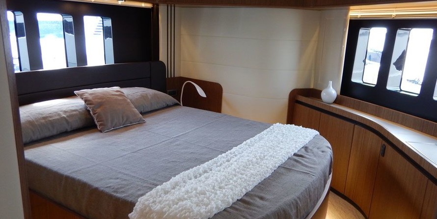 Absolute Navetta 52