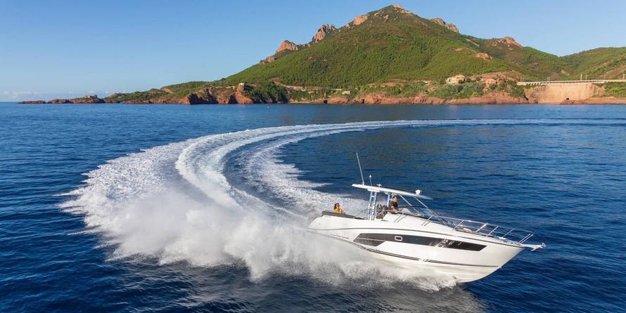 Jeanneau Cap Camarat 10.5 WA