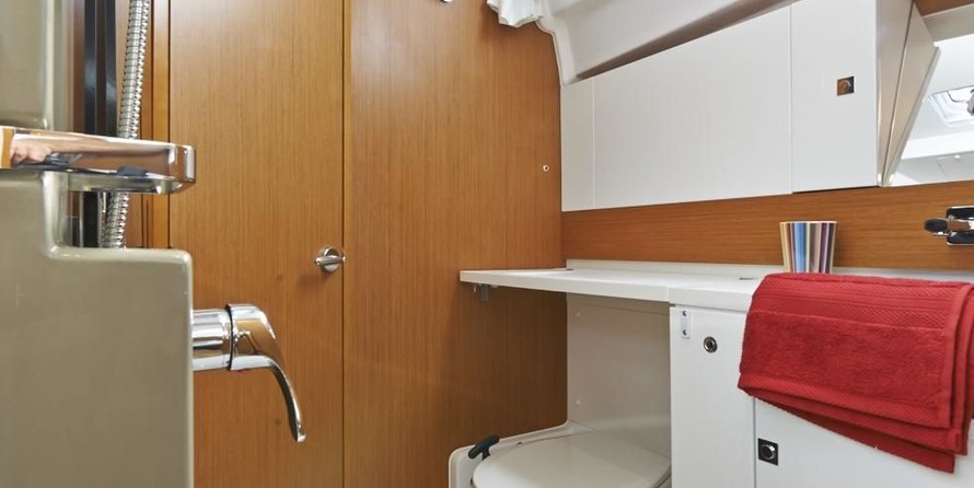 Jeanneau Sun Odyssey 44 DS