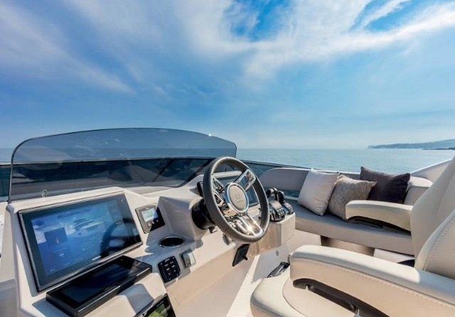 Absolute Navetta 48