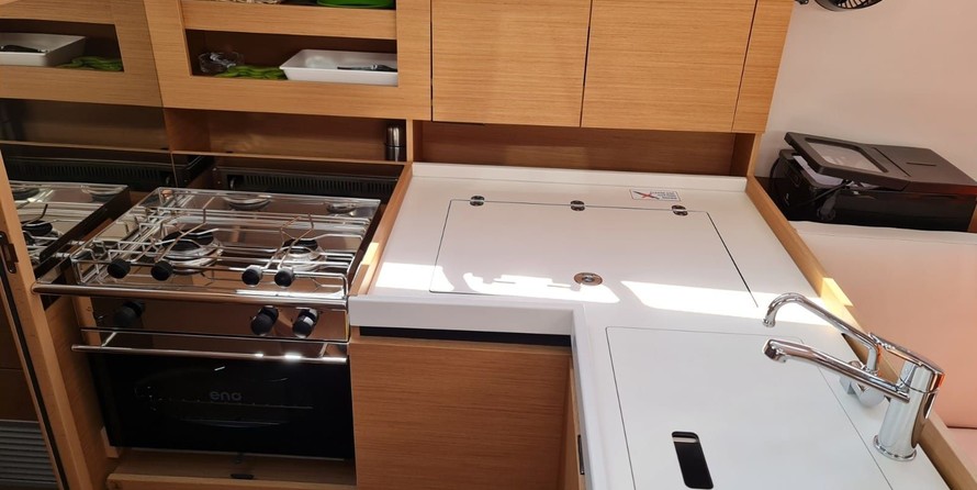 Jeanneau Sun Odyssey 380
