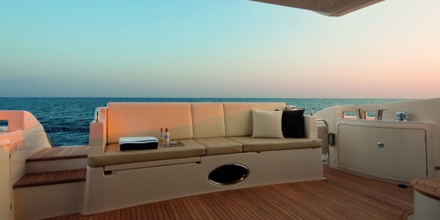 Azimut 60