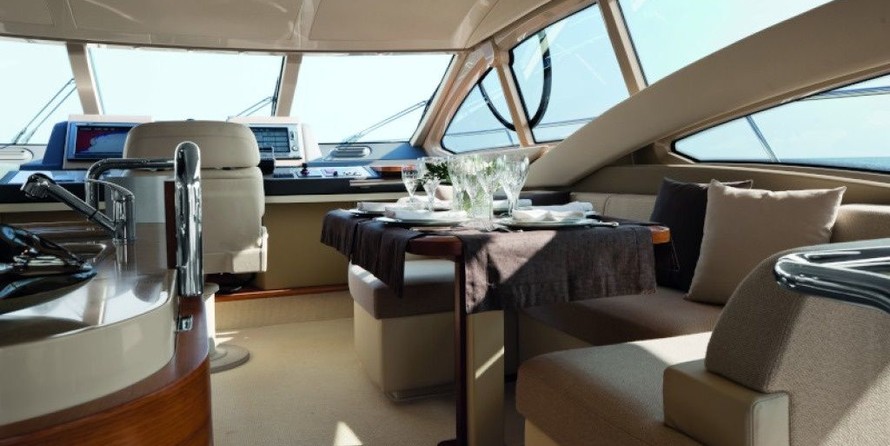Azimut 60