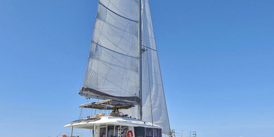 Lagoon 560