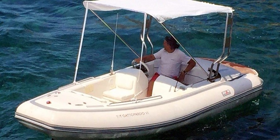 Avon Seasport 490 Deluxe