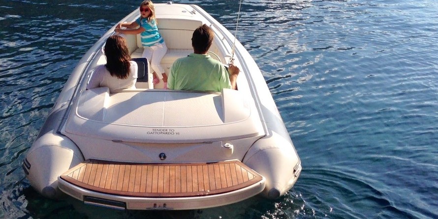 Avon Seasport 490 Deluxe