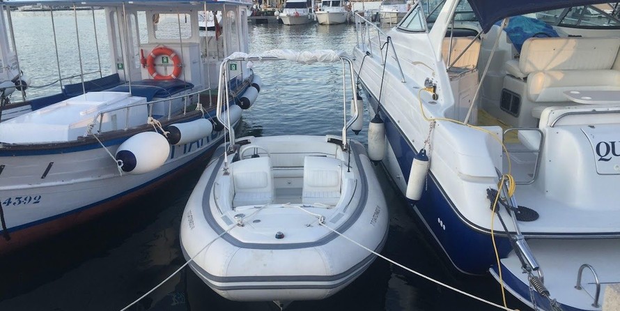 Avon Seasport 490 Deluxe