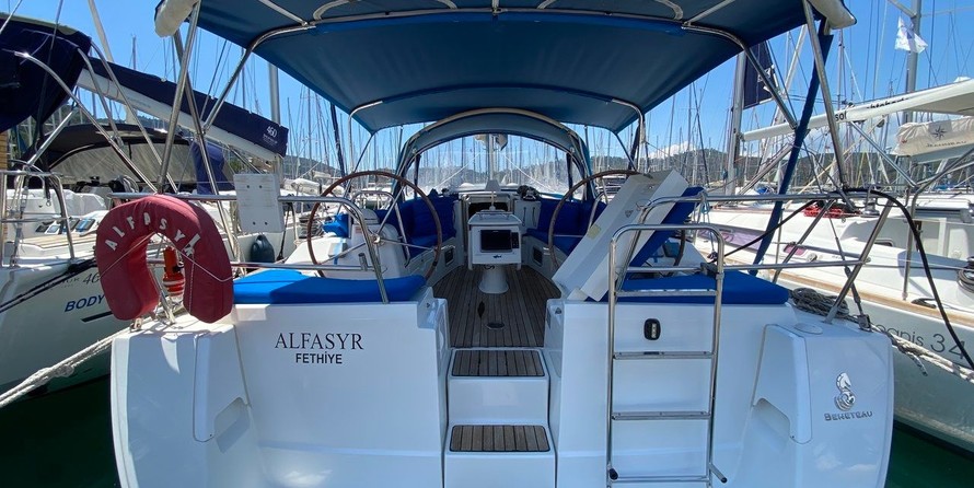 Beneteau Oceanis 43