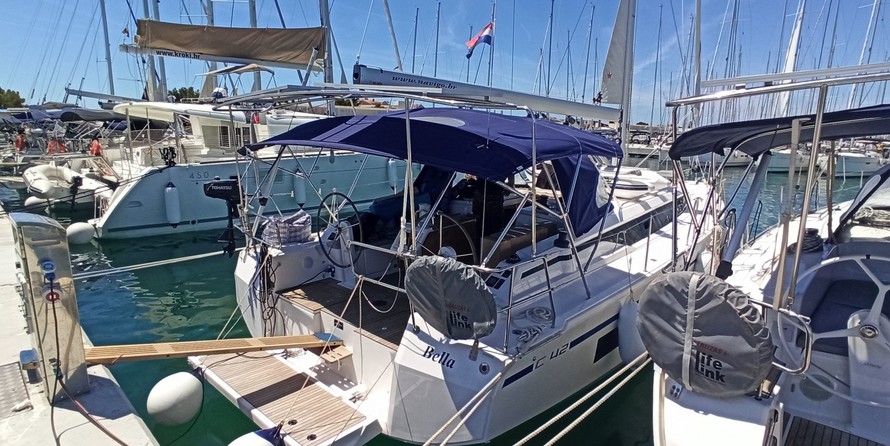 Bavaria C42