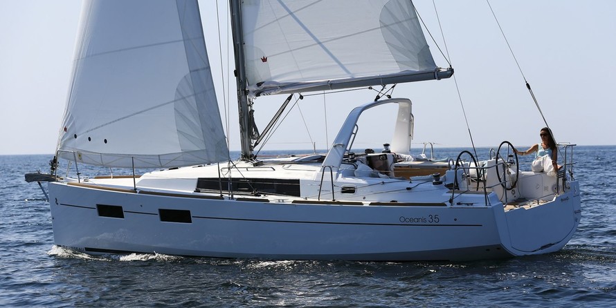 Beneteau Oceanis 35
