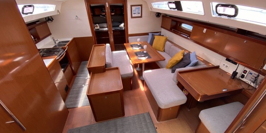 Beneteau Oceanis 50 Family