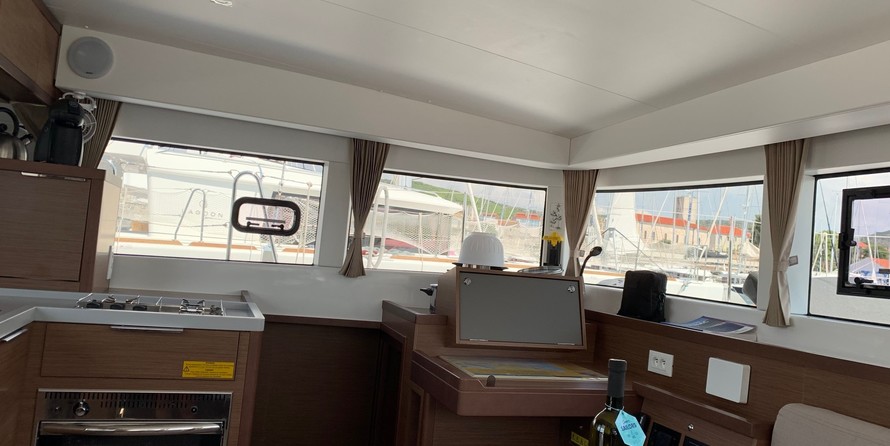 Lagoon 40
