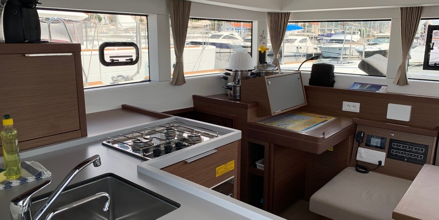 Lagoon 40