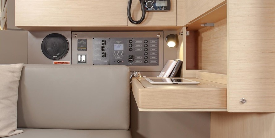 Beneteau Oceanis 35.1