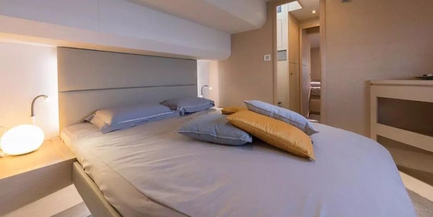 Fountaine Pajot MY 44