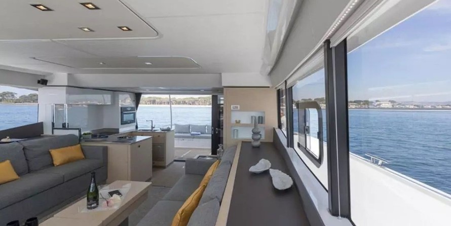 Fountaine Pajot MY 44