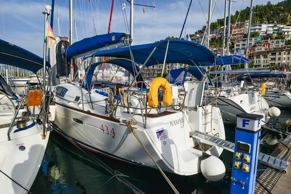Beneteau Oceanis 43