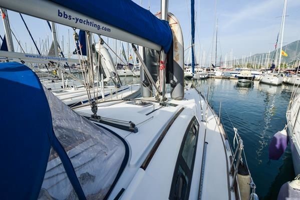 Beneteau Oceanis 43