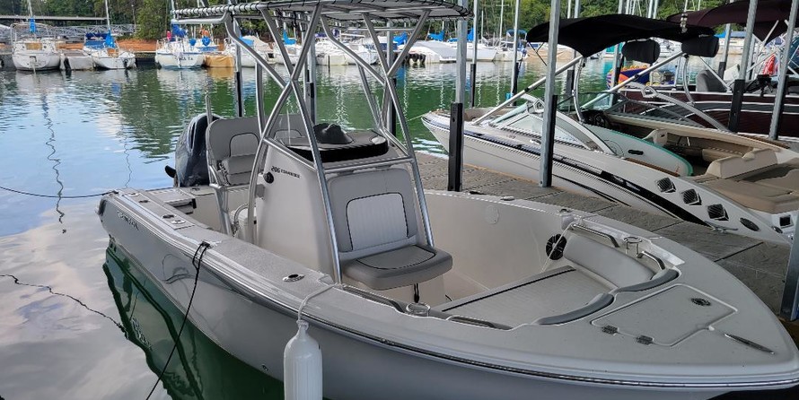 Sea Fox 206 Commander