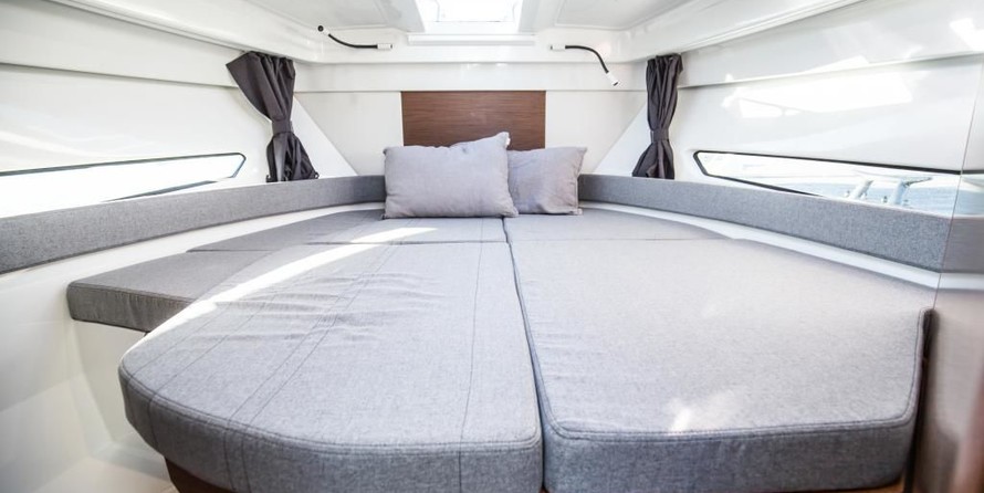 Beneteau Antares 9 OB