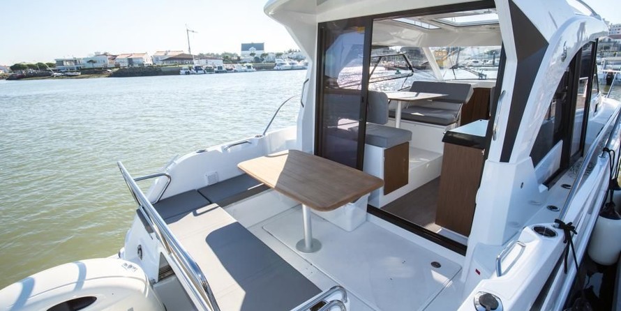Beneteau Antares 9 OB