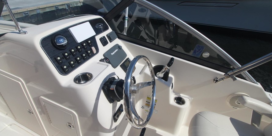 Grady-White Freedom 225