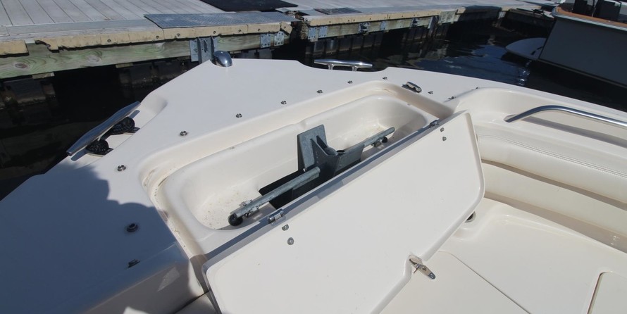 Grady-White Freedom 225