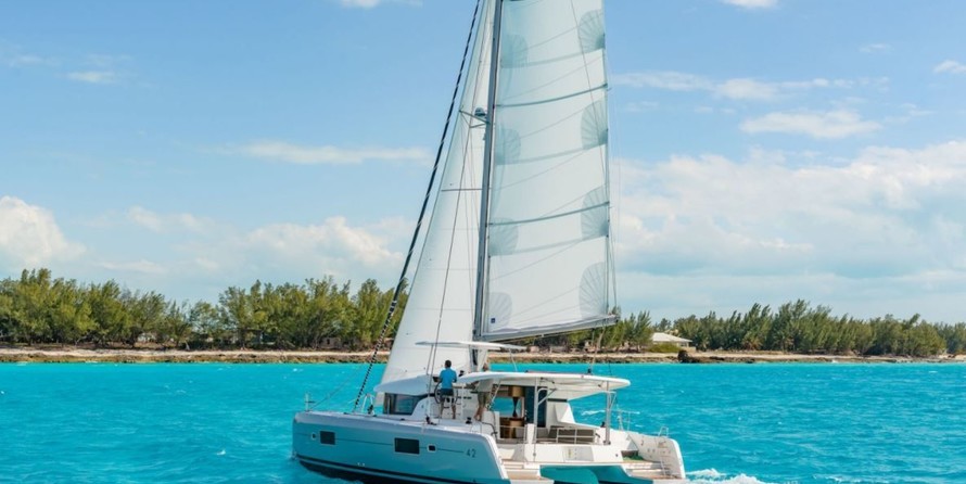 Lagoon 42