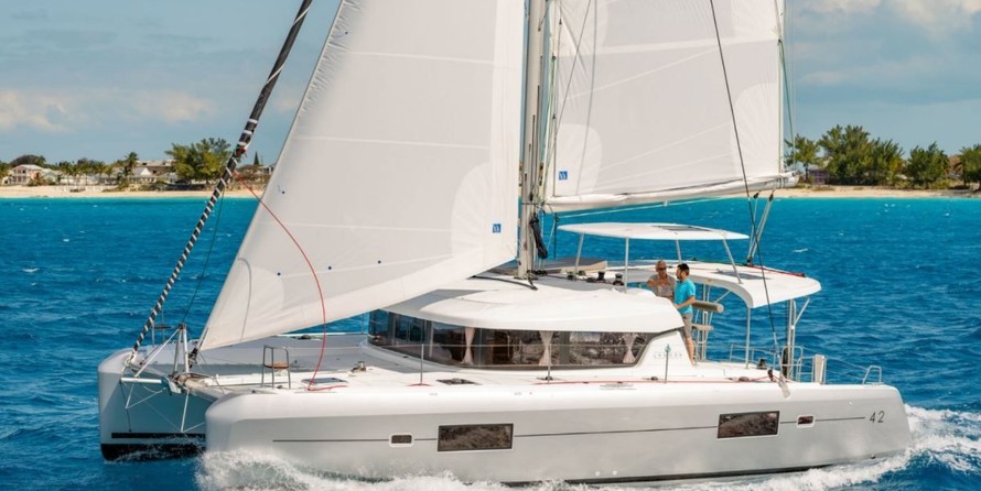 Lagoon 42