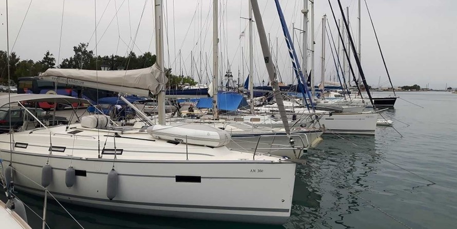 Bavaria Cruiser 36