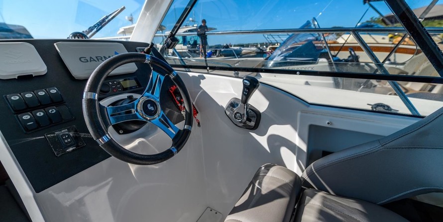 Beneteau Antares 8