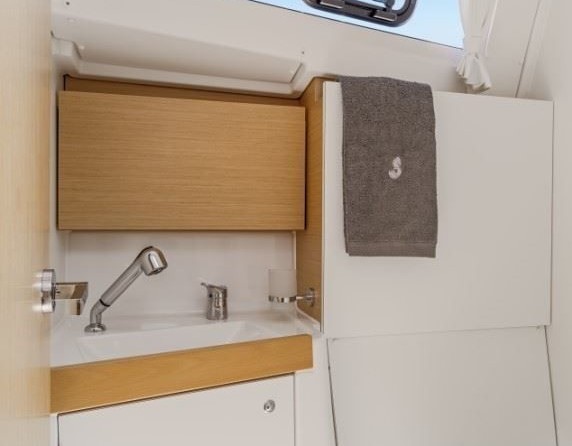 Beneteau Oceanis 35.1