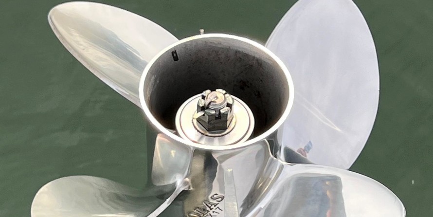 Grady-White Freedom 275