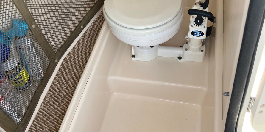 Grady-White Freedom 275