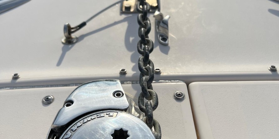 Grady-White Freedom 275