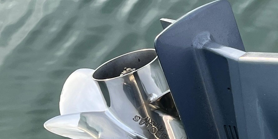 Grady-White Freedom 275