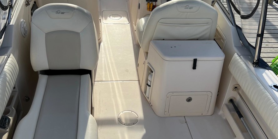 Grady-White Freedom 275