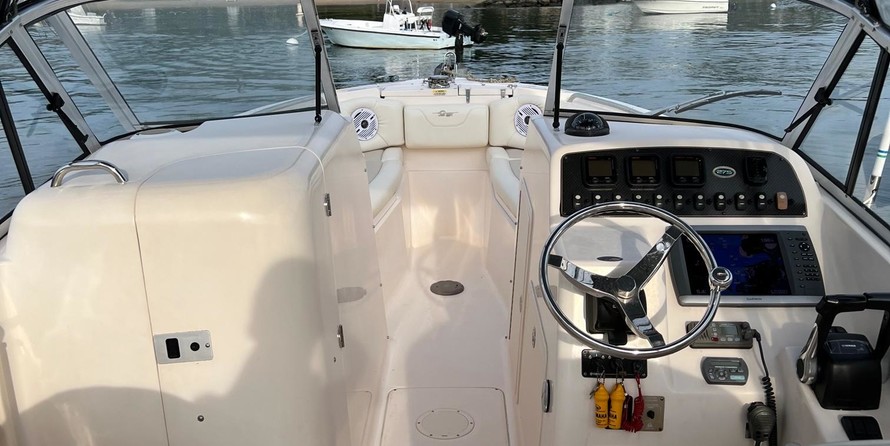 Grady-White Freedom 275