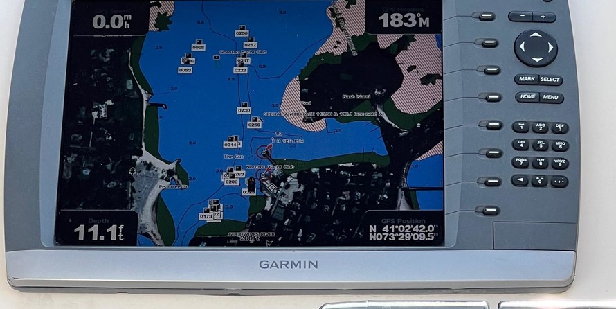 Grady-White Freedom 275