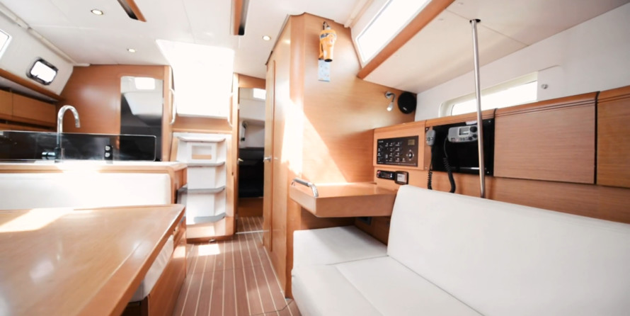 Jeanneau Sun Odyssey 379