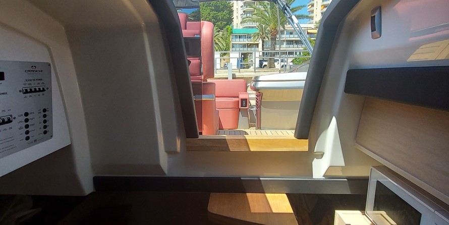 Cranchi Endurance 30