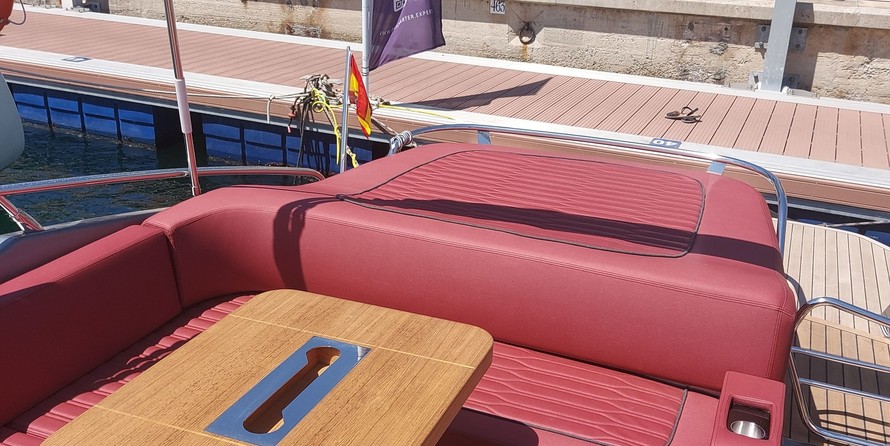 Cranchi Endurance 30