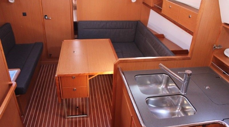 Bavaria Cruiser 36